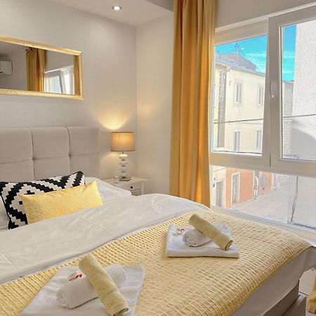 Anamari Apartments Zadar Ngoại thất bức ảnh