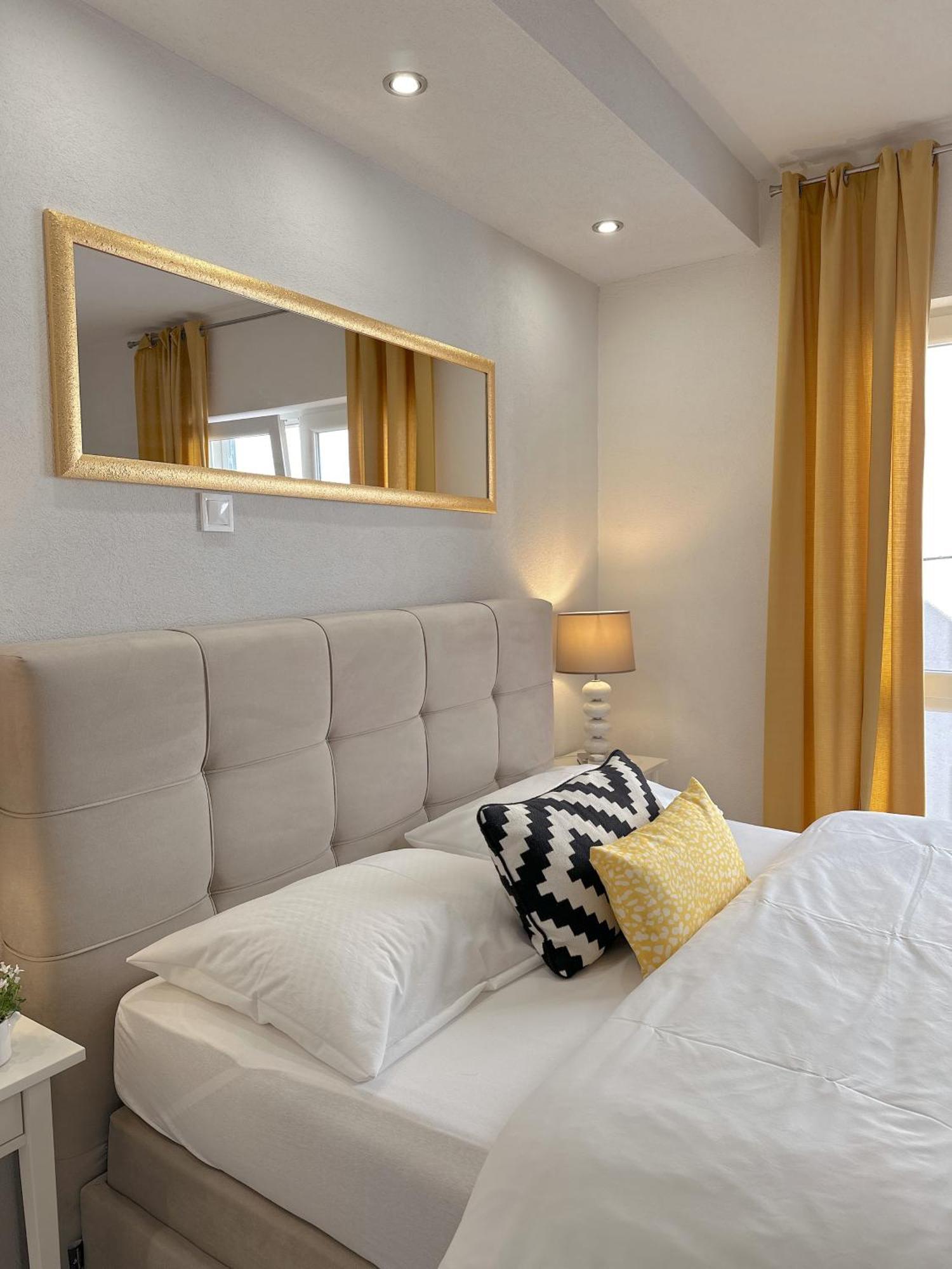 Anamari Apartments Zadar Ngoại thất bức ảnh