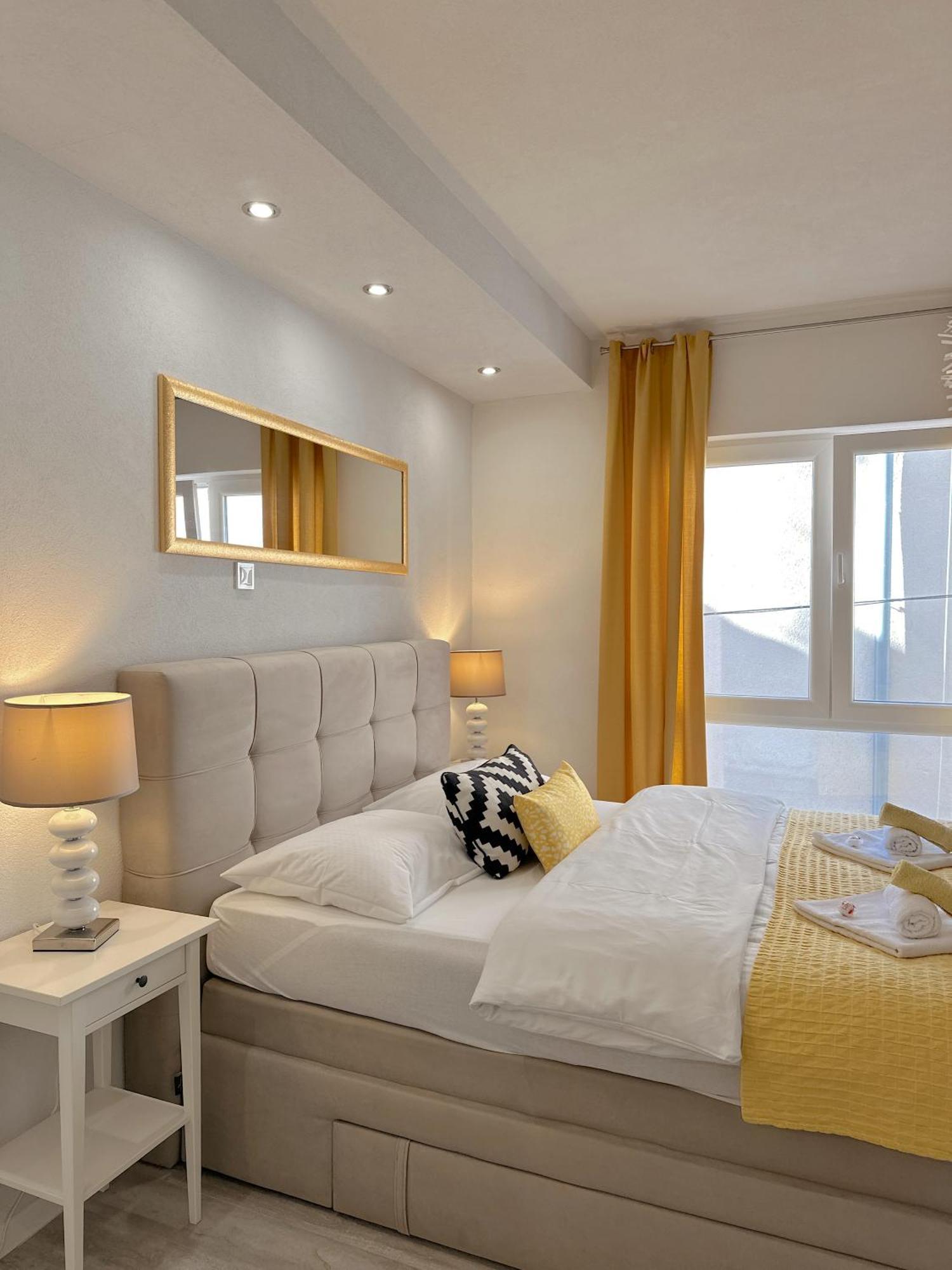 Anamari Apartments Zadar Ngoại thất bức ảnh